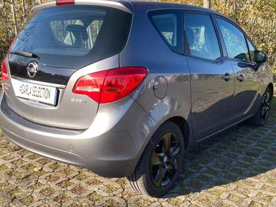 Opel Meriva VEICOLO PER NEOPATENTATI Grigio usata Pontirolo Nuovo