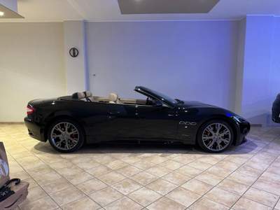 Maserati GranCabrio Sport 4.7 V8 Nero usata Andria
