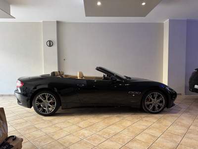 Maserati GranCabrio Sport 4.7 V8 Nero usata Andria