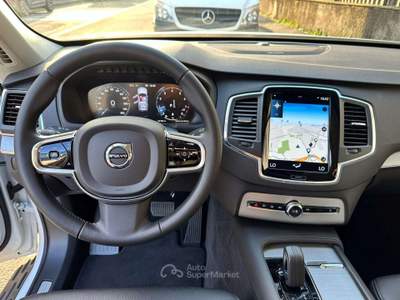 Volvo XC90 2.0 B5 Mhev Momentum awd 7p - AUT/NAV/TETTO/CAMERA Bianco usata Sesto San Giovanni