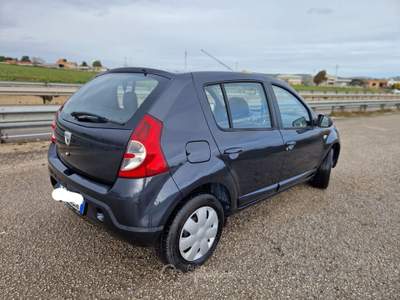 Dacia Sandero Ambiance Grigio usata Gravina in Puglia