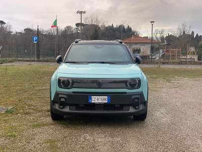 Renault 4 4 E-Tech Electric 150 CV Comfort Range Techno Blu/Azzurro usata Chiusi
