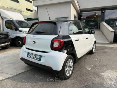 Smart ForFour 70 1.0 Prime Bianco usata Varedo