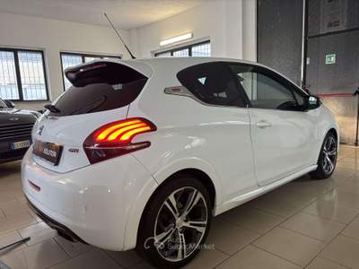 Peugeot 208 1.6 thp Gti by Sport s**FULL OPTIONAL** Bianco usata Trezzano sul Naviglio