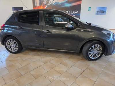 Peugeot 208 PEUGEOT 208 STYLE 1.2 BENZINA 82 CAVALLI Grigio usata Teramo
