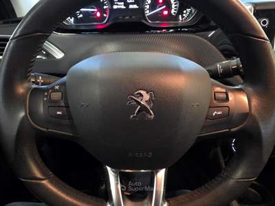 Peugeot 208 PEUGEOT 208 STYLE 1.2 BENZINA 82 CAVALLI Grigio usata Teramo