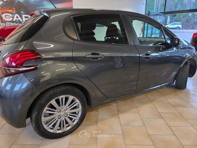Peugeot 208 PEUGEOT 208 STYLE 1.2 BENZINA 82 CAVALLI Grigio usata Teramo
