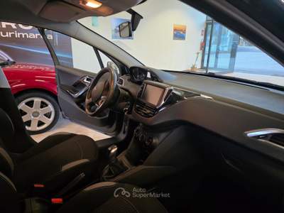 Peugeot 208 PEUGEOT 208 STYLE 1.2 BENZINA 82 CAVALLI Grigio usata Teramo