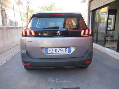 Peugeot 5008 S&S Allure Grigio usata Striano