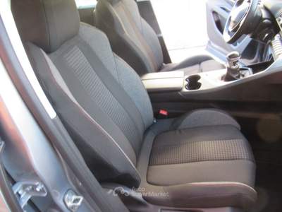 Peugeot 5008 S&S Allure Grigio usata Striano