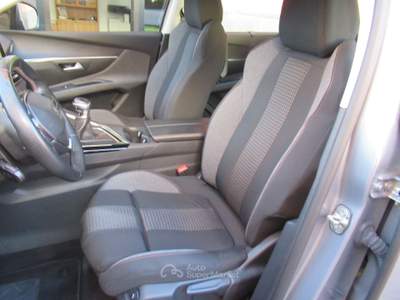 Peugeot 5008 S&S Allure Grigio usata Striano