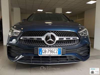 Mercedes-Benz GLA 250 e EQ-Power Automatic Premium Blu/Azzurro usata Canicattì
