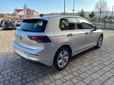 Volkswagen Golf SCR Life usata San Ginesio