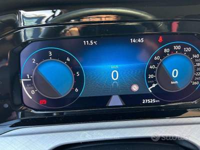 Volkswagen Golf SCR Life usata San Ginesio