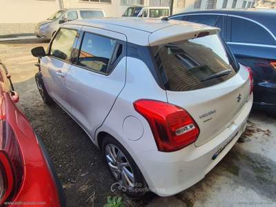 Suzuki Swift Swift 1.2 Hybrid AUTO SINISTRATA Bianco usata Torino