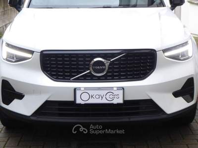 Volvo XC40 B3 automatico Plus Dark Bianco usata Quattro Castella