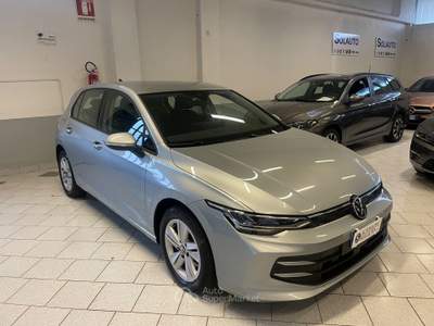 Volkswagen Golf SCR Life Argento usata Gozzano