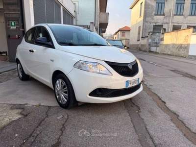 Lancia Ypsilon Ypsilon III 2015 1.2 Platinum 69cv my16 Bianco usata Desio