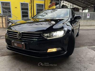 Volkswagen Passat 2.0 tdi Highline Executive 150cv Nero usata Sesto San Giovanni