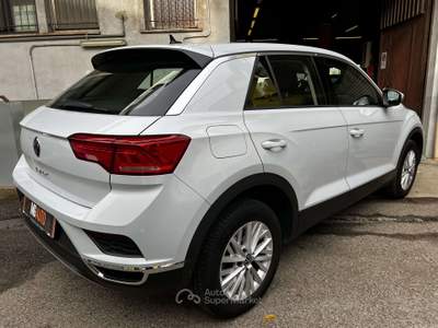 Volkswagen T-Roc T-Roc I  2.0 tdi SPORT BLUEM150cv dsg UNICO PROP Bianco usata Sesto San Giovanni