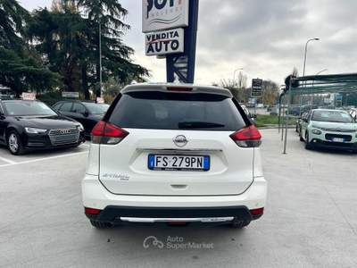 Nissan X-Trail 2.0 dCi 4WD Tekna Bianco usata CASTENASO
