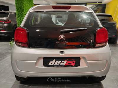 Citroen C1 VTi 68 5 porte Feel Grigio usata Quarto