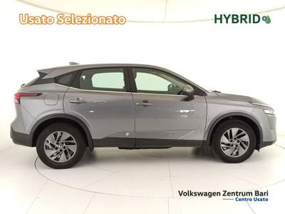 Nissan Qashqai 1.3 mhev business 2wd 140cv Grigio usata Bari