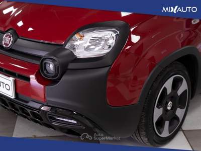 Fiat Panda Pandina Cross 1.0 Firefly Hybrid S&amp;S 70CV Rosso usata Latina