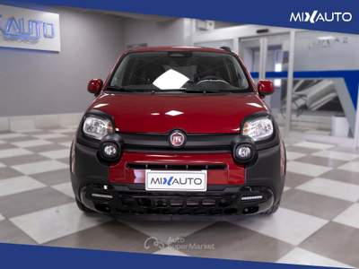 Fiat Panda Pandina Cross 1.0 Firefly Hybrid S&amp;S 70CV Rosso usata Latina