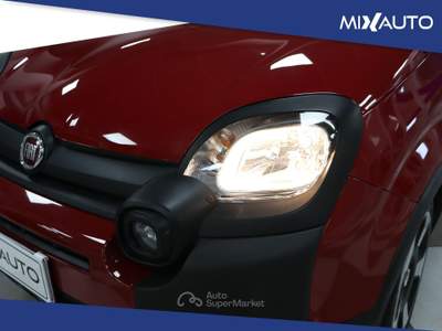 Fiat Panda Pandina Cross 1.0 Firefly Hybrid S&amp;S 70CV Rosso usata Latina