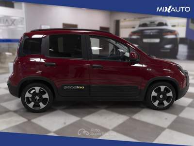 Fiat Panda Pandina Cross 1.0 Firefly Hybrid S&amp;S 70CV Rosso usata Latina