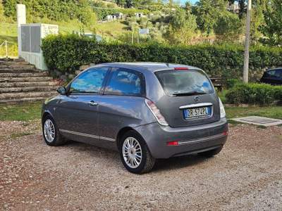 Lancia Ypsilon 1.2 Argento usata Pesaro