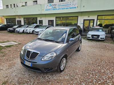Lancia Ypsilon 1.2 Argento usata Pesaro
