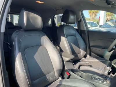 Hyundai Kona 1.6 T-GDI 177cv 4WD Automatica Style Grigio usata Pozzuoli