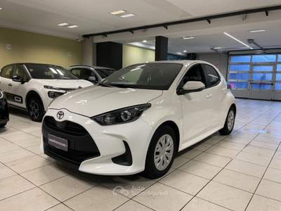 Toyota Yaris 1.5 Hybrid 115CV 5 porte Active Bianco usata Arsago Seprio