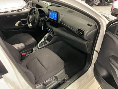 Toyota Yaris 1.5 Hybrid 115CV 5 porte Active Bianco usata Arsago Seprio