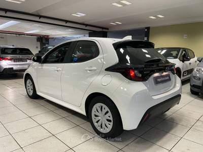 Toyota Yaris 1.5 Hybrid 115CV 5 porte Active Bianco usata Arsago Seprio
