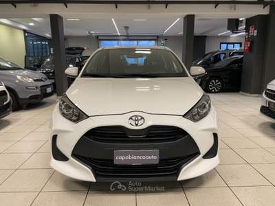 Toyota Yaris 1.5 Hybrid 115CV 5 porte Active Bianco usata Arsago Seprio