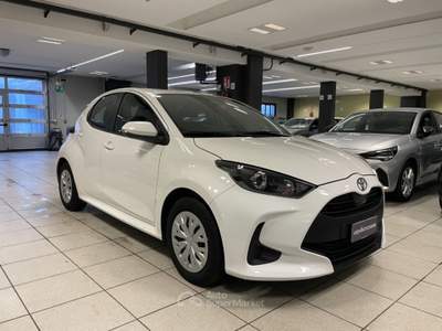 Toyota Yaris 1.5 Hybrid 115CV 5 porte Active Bianco usata Arsago Seprio