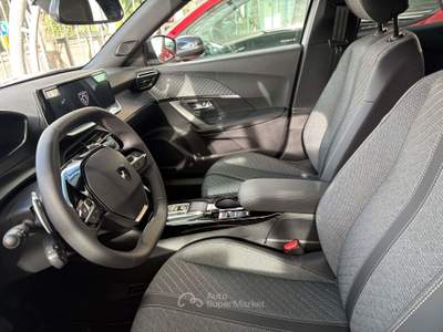 Peugeot 2008 Peugeot 2008 ALLURE Carplay android auto DCS6 Bianco usata Roma
