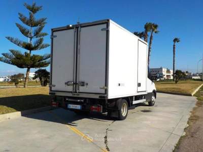 Iveco Daily 35C13V 2.3 Ruote Gemellate Furgone Refrigerato Bianco usata Gallipoli