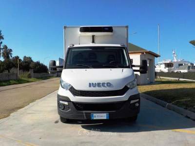 Iveco Daily 35C13V 2.3 Ruote Gemellate Furgone Refrigerato Bianco usata Gallipoli