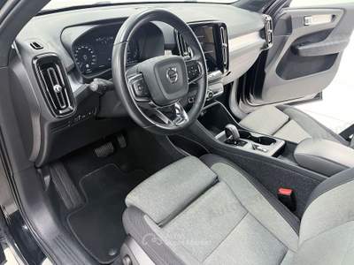 Volvo XC40 T4 PLUG IN AUTO CORE **AUTOCARRO N1** Nero usata Bassano del Grappa