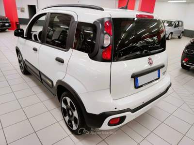 Fiat Panda 1.0 70cv Hybrid Pandina Cross + Car Play SUPER PROMO Bianco usata LEGNANO