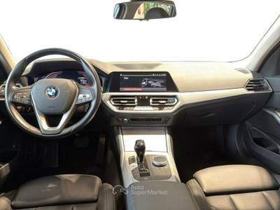 BMW Serie 3 318i 318i Touring Business Advantage auto Nero usata Trento