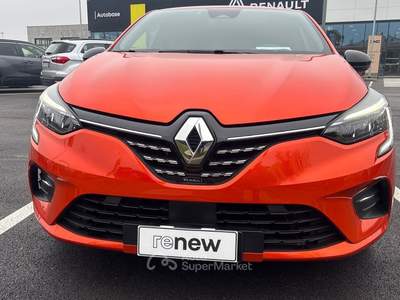 Renault Clio V 2019 5 Porte 1.6 E-Tech full hybrid 145cv Techno A Arancione usata Albignasego