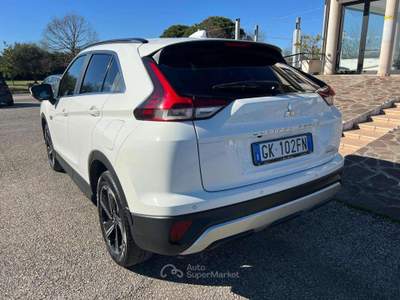 Mitsubishi Eclipse Cross 2.4 MIVEC 4WD PHEV Instyle SDA Pack 0 Bianco usata Rimini