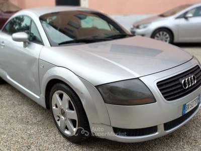 Audi TT 1.8 T 180CV Argento usata SAN MARTINO SICCOMARIO