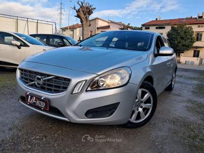 Volvo V60 - V60 - D2 Summum Argento usata Prato