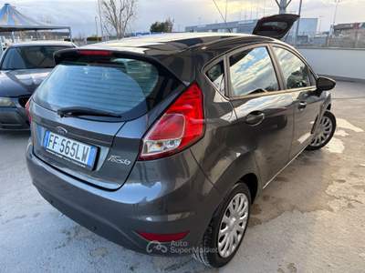 Ford Fiesta 5 porte Business Grigio usata ALTAMURA